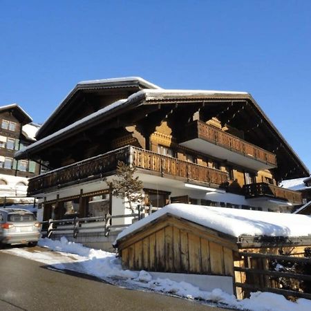 South Facing Family Chalet In Saanen Village Gstaad Buitenkant foto