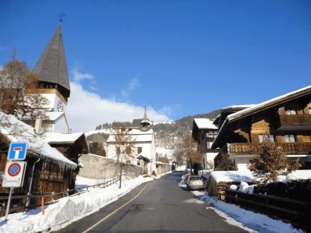 South Facing Family Chalet In Saanen Village Gstaad Buitenkant foto